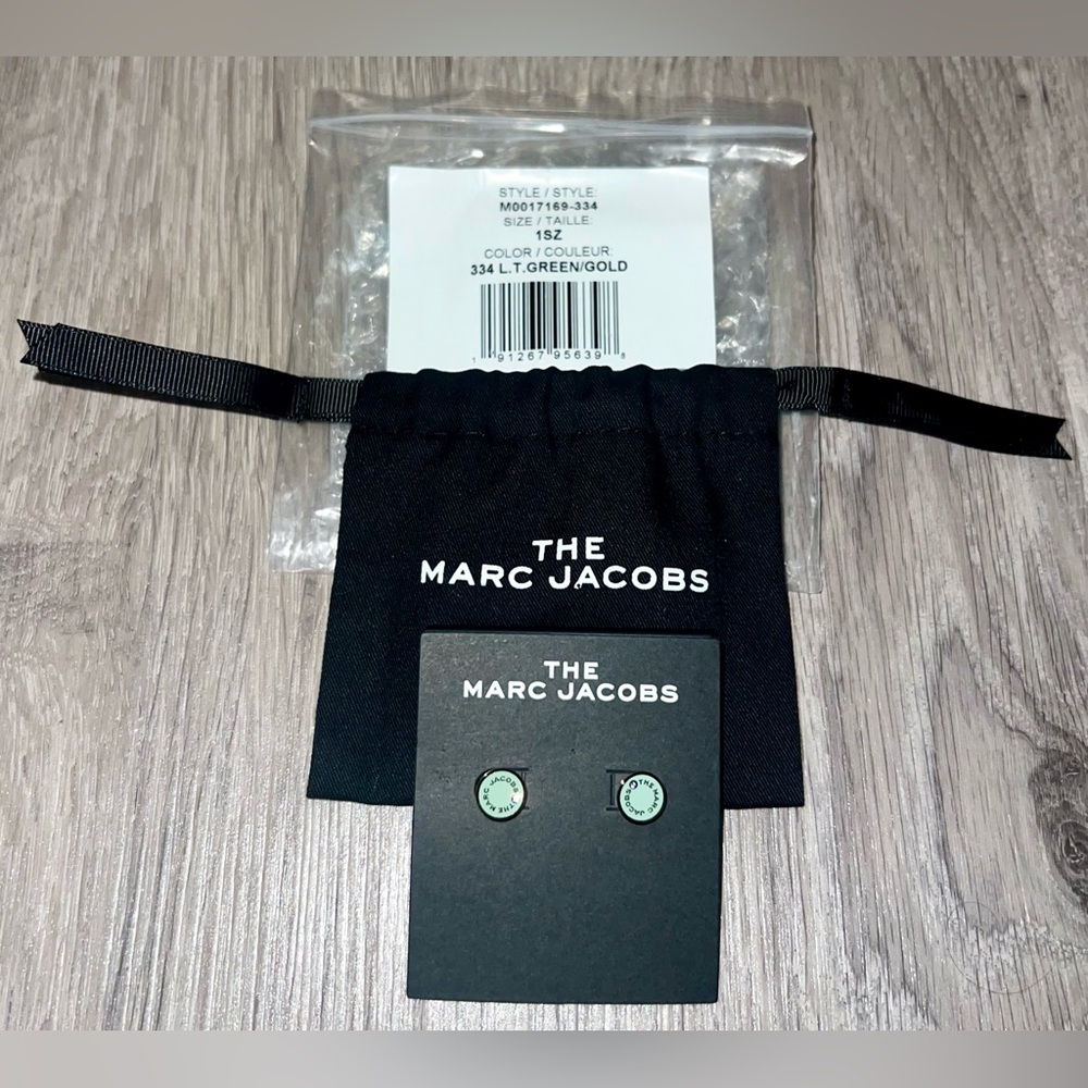 BRAND NEW | Marc Jacobs Logo Stud Earrings (Light Green + Gold) - Picture 2 of 2